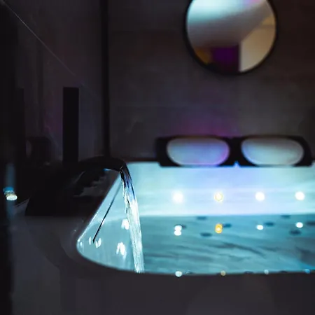 French Klss - By Prim0 C0nciergerie Apartment *