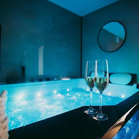 French Klss - By Prim0 C0nciergerie * Clermont-Ferrand